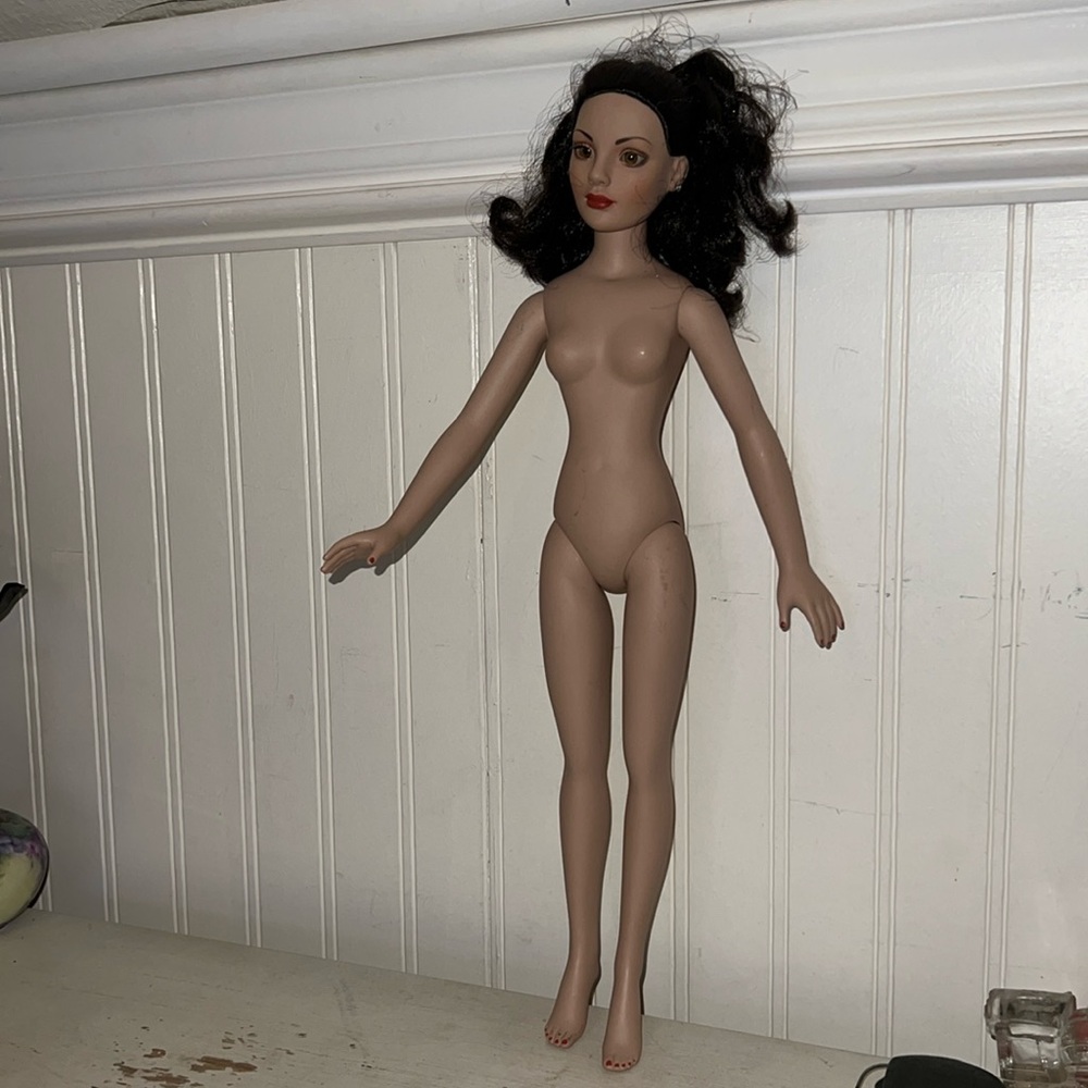 2002 M.A.O. Robert Tonner doll